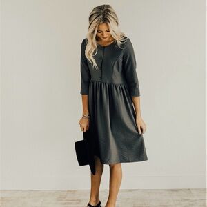 2/$20   Hidden Alley Women's Green Babydoll Knee Length Dress